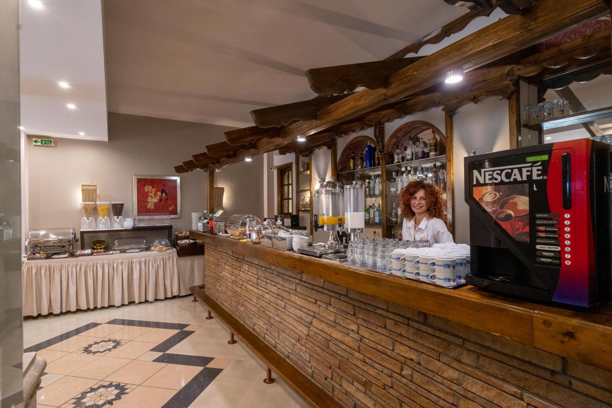 Argo Hotel Pireus Exteriér fotografie